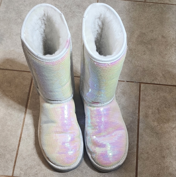 UGG Shoes - Ugg Australia I Do! Bridal Iridescent Sequin Sparkle Short Boots Size 8